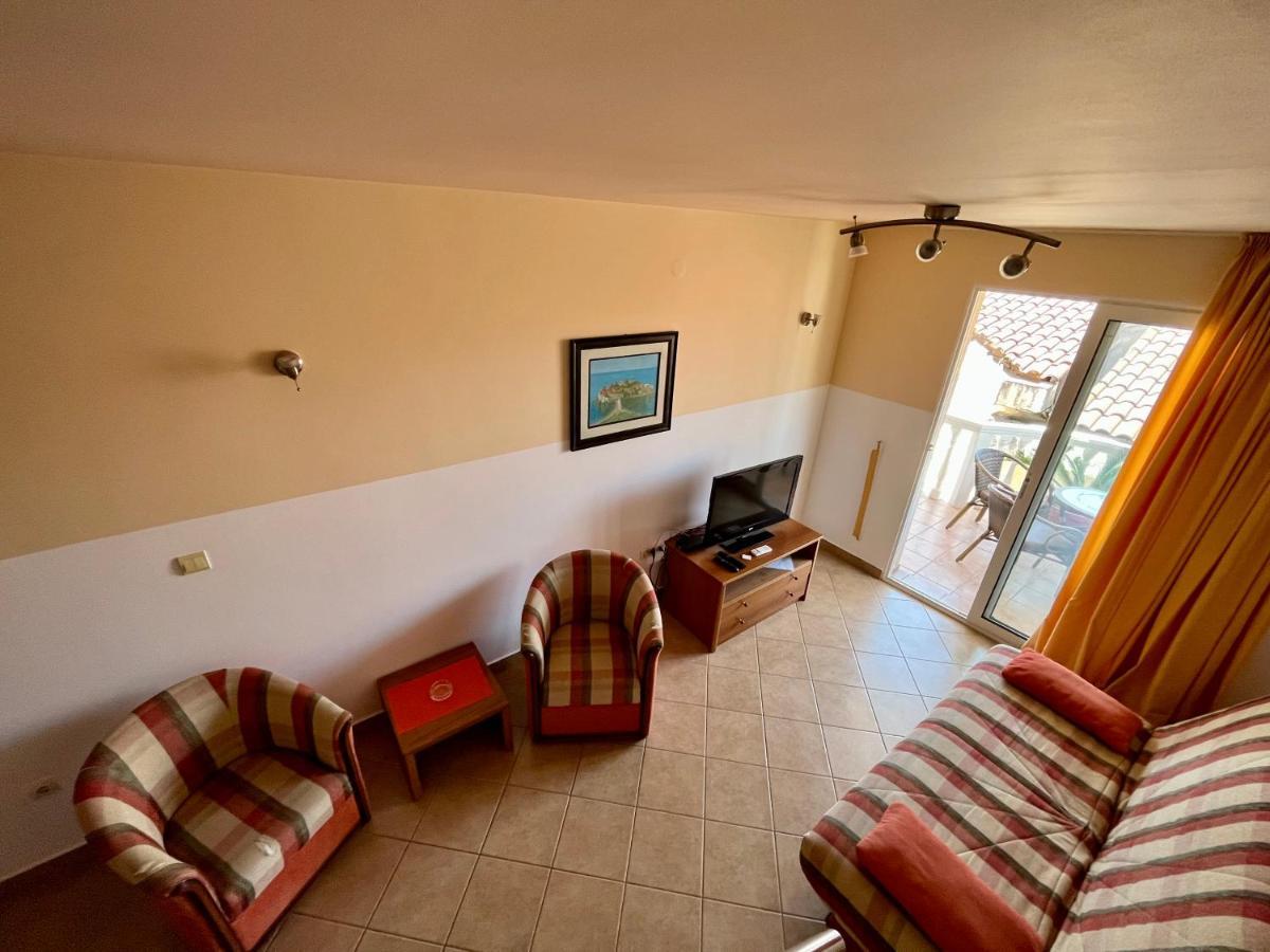 Apartmani Bojana บุดวา ภายนอก รูปภาพ
