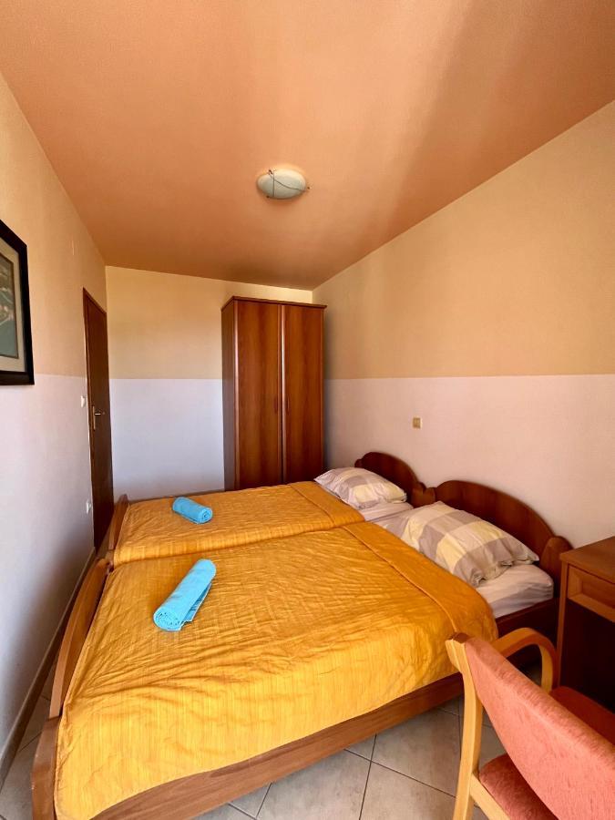 Apartmani Bojana บุดวา ภายนอก รูปภาพ