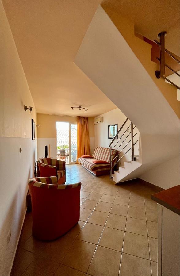 Apartmani Bojana บุดวา ภายนอก รูปภาพ