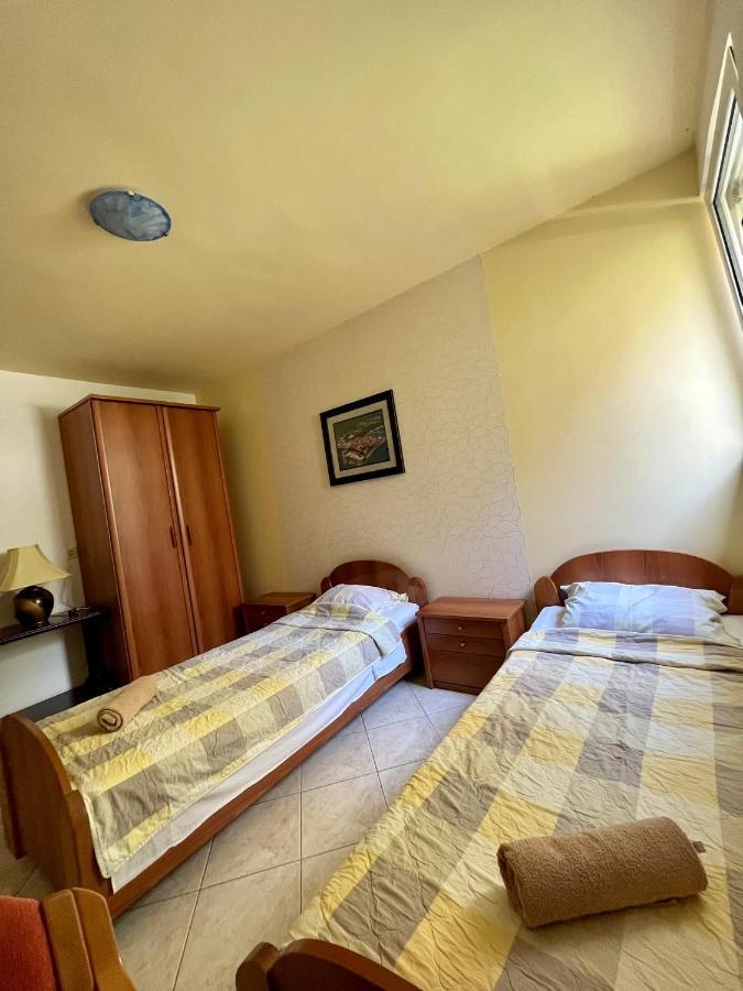 Apartmani Bojana บุดวา ภายนอก รูปภาพ